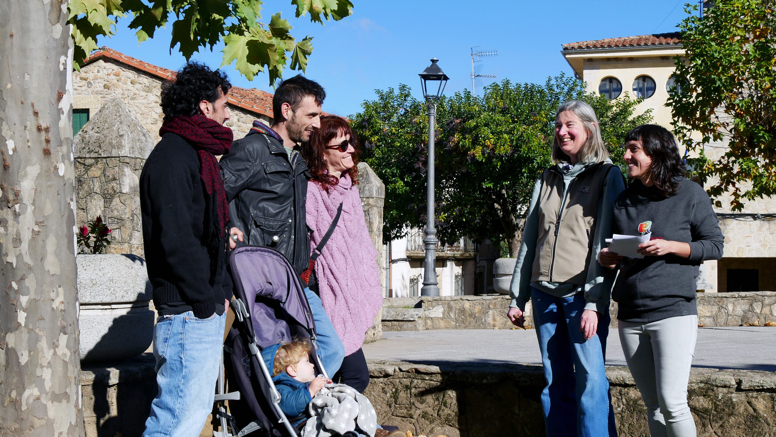 FAMILIA https://naturallyspanishcourses.com/wp-content/uploads/2025/07/FAMILIA-scaled.jpg